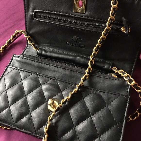 What comes around goes around coco Chanel - Picture 1 of 2